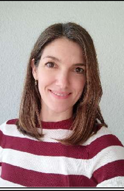 Elena Vico Moreno speaking at International Women's Health Conference